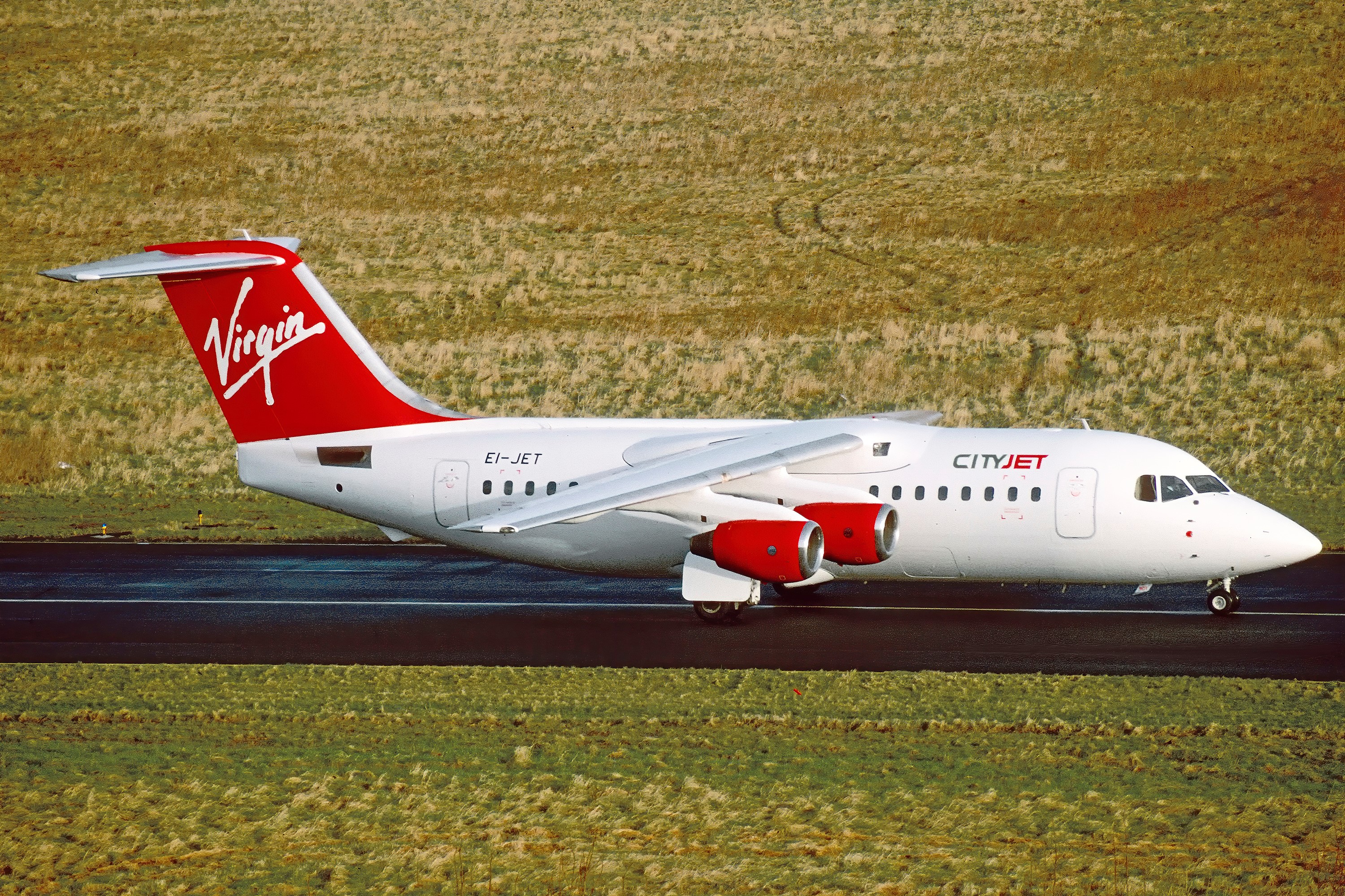 BAe146 EI-JET which operated CityJet's first scheduled service on January 10, 1994 (photo Malcolm Nason).